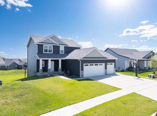 855 Towne Dr NE, Byron, MN 55920
