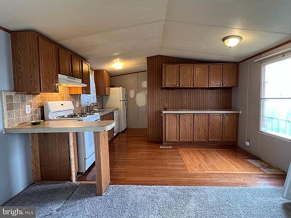 5th image of 4328 Ridge Rd #14