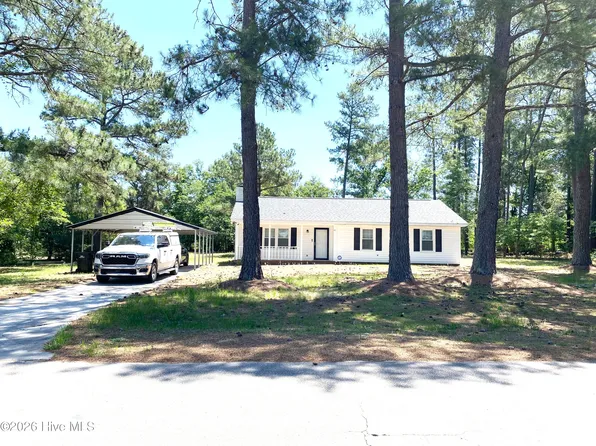 11821 Cypress Drive, Laurinburg, NC 28352