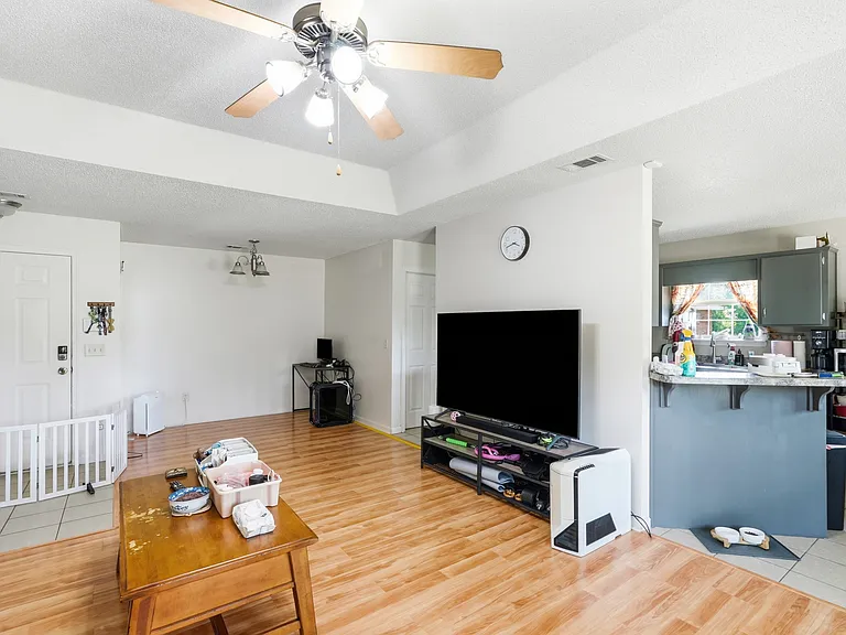 40 Cypress Cove Rd — Photo 8