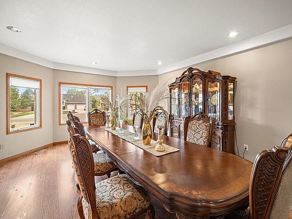 5th image of 134 San Carlos Rd