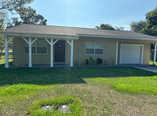 4819 5th St, Zephyrhills, FL 33542