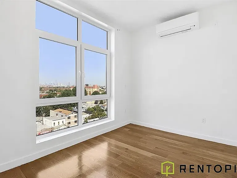 1875 Atlantic Ave #502K — Photo 3