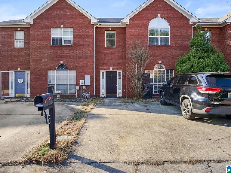 428428 Cambrian Ridge Trl — Photo 2