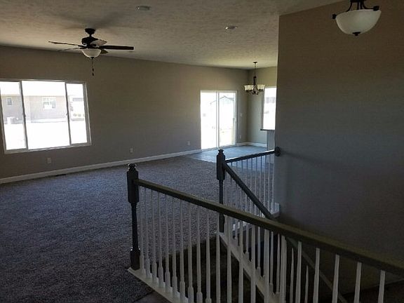 2nd image of 812 Sagewood Ave