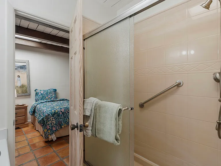 Bathroom En Suite to Bedroom 3 / Shower