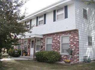 317 Darlene Dr, Waukesha, WI 53189