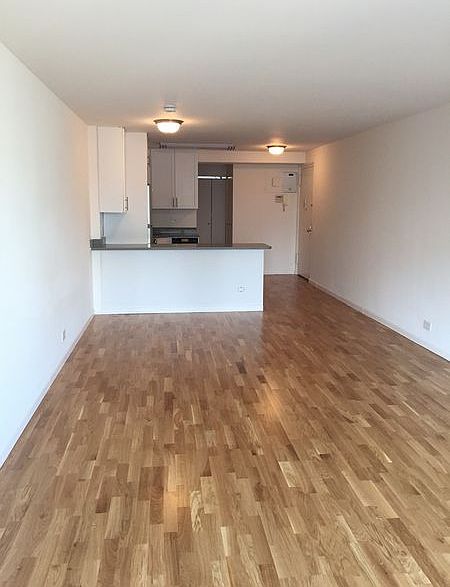 1st image of 355 S End Ave APT 20P