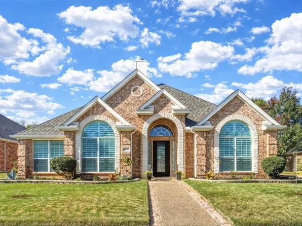 6908 Winthorp Dr, Arlington, TX 76001