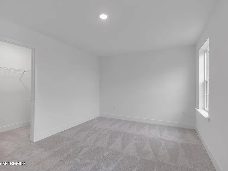 122 Woolley Ct — Photo 35