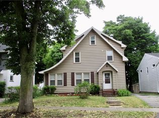 215 Pershing Dr, Rochester, NY 14609