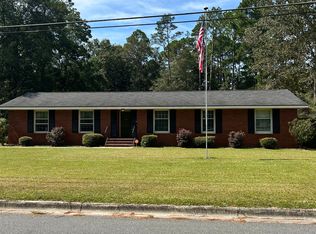 724 S Elm St, Jesup, GA 31546