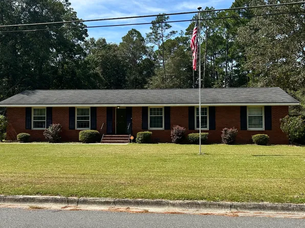 724 S Elm St, Jesup, GA 31546
