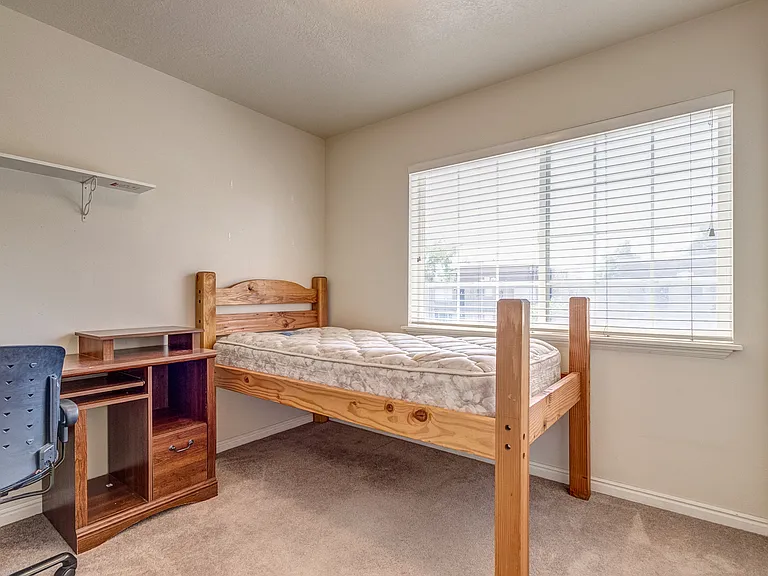 602 N 800 E #201 — Photo 10