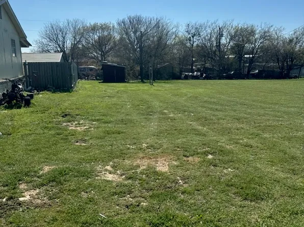8761 Windmill Ct, Cresson, TX 76035