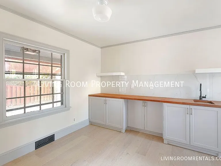 6445 N Williams Ave — Photo 17