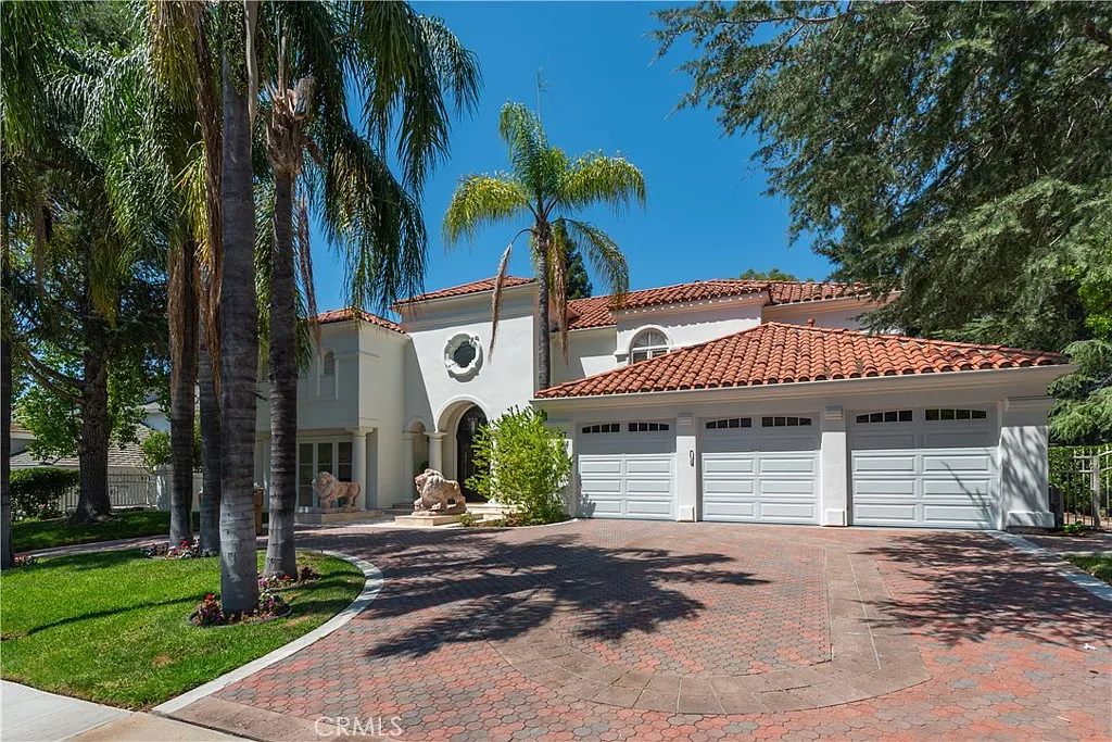 6 bed, 6158 sqft, $20,000 — Photo 1