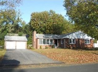 39 Ashley Rd, Holyoke, MA 01040