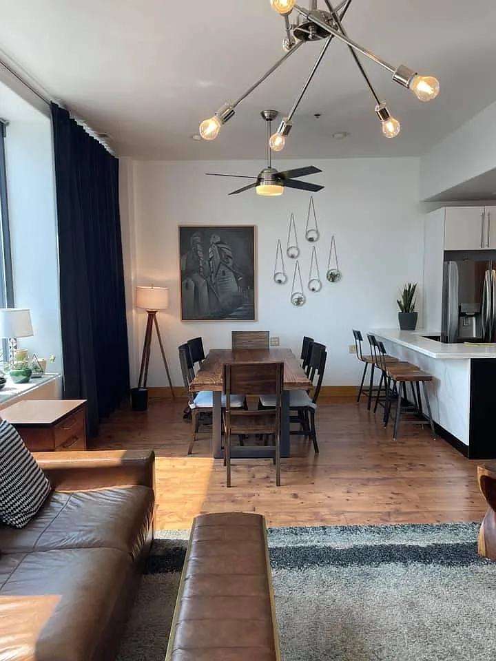 3 bed, 1240 sqft, $2,950 — Photo 3