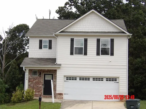 240 Sugar Maple Dr, Cornelia, GA 30531