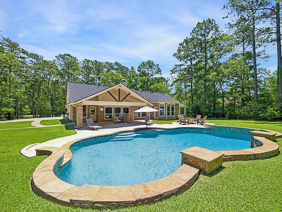 2nd image of 21510 Timber Ridge Dr