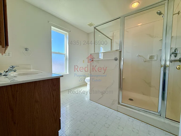 1602 Breeze Dr, Lake Point, UT_05042026