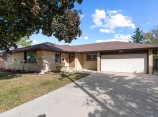 3782 S Massachusetts Ave, Milwaukee, WI 53220