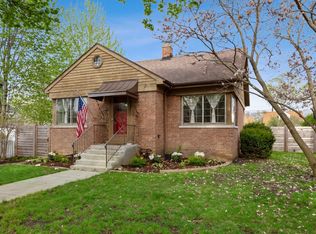 3917 Oak Ave, Brookfield, IL 60513