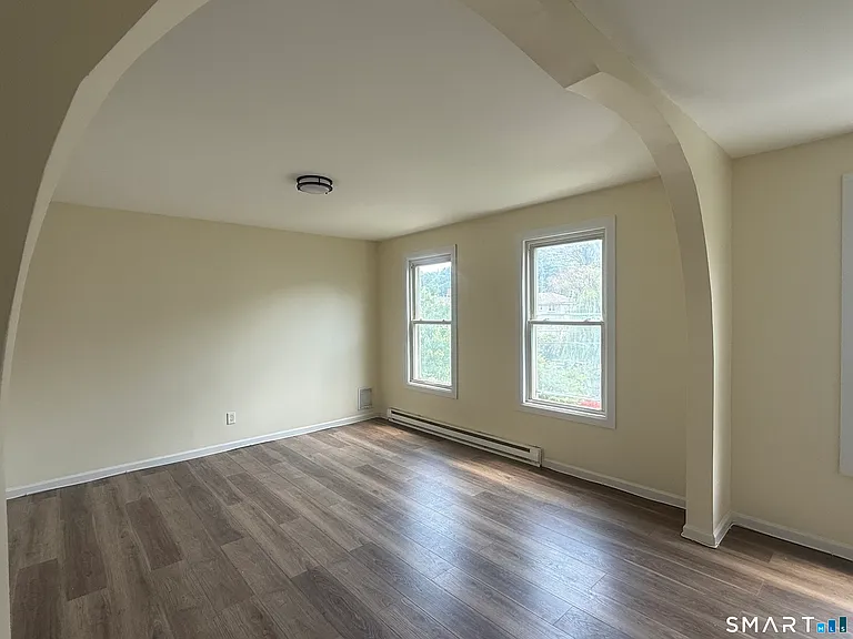 60 Pardee St — Photo 8