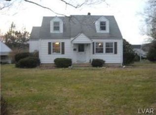 921 Magnolia Rd, Hellertown, PA 18055