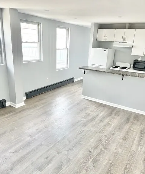 141 Canal St #4 — Photo 4