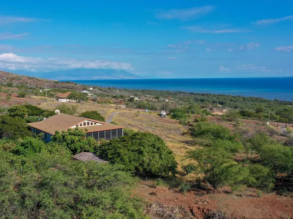 131 Kupaia Pl, Kaunakakai, HI 96748