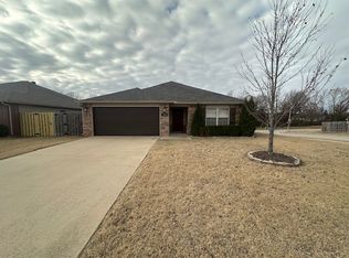 3000 S 7th St, Rogers, AR 72758