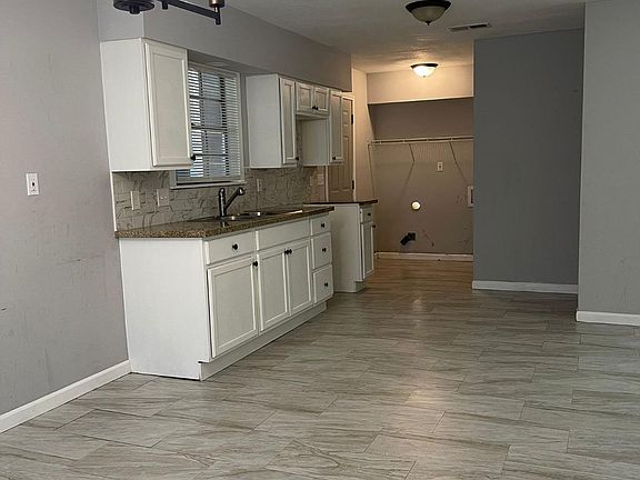 Kitchen photo2