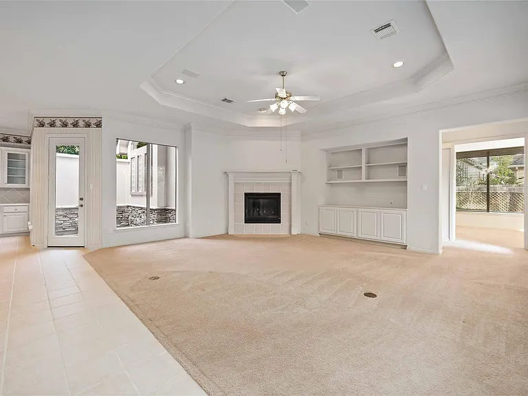 102 W Racing Cloud Ct — Photo 6