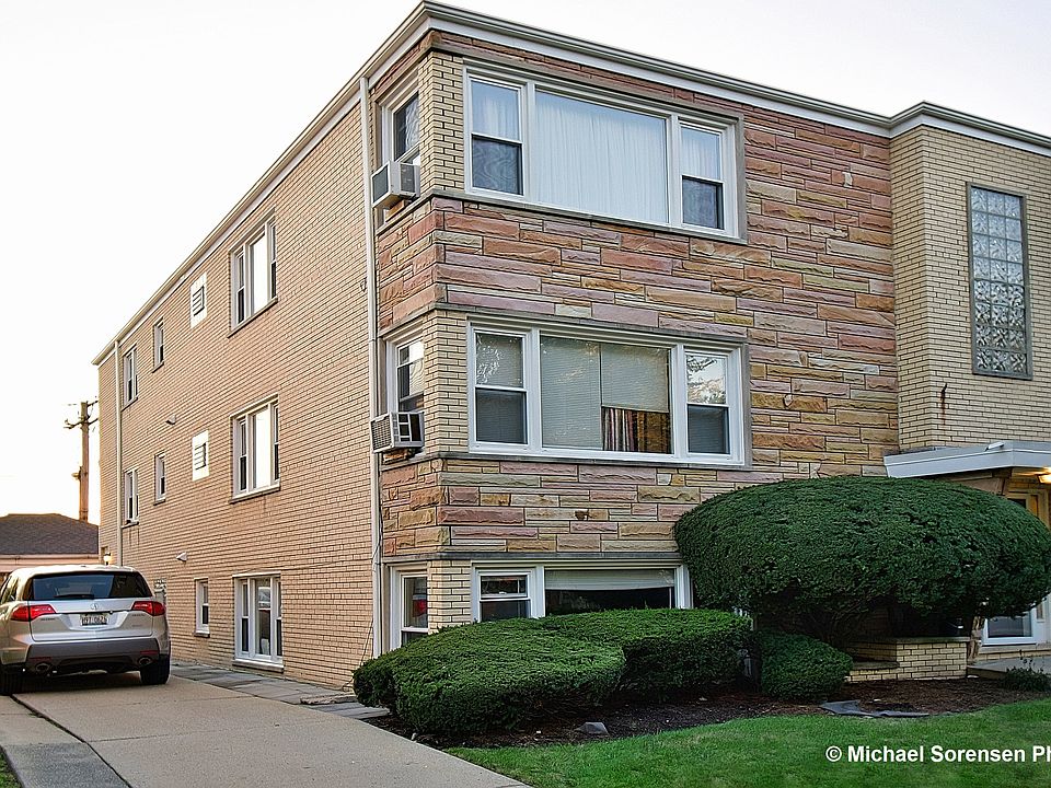 1st image of 9032 N Churchill Cir