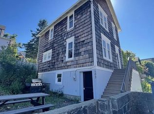 103 Washington St #C, Astoria, OR 97103