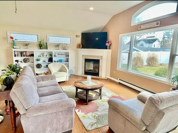 607 Lake Ave, Spring Lake, NJ 07762