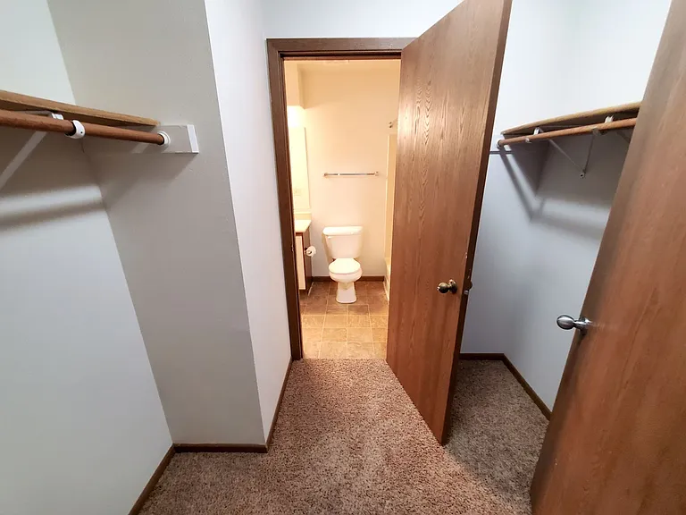 Orchard Village Apartments — Photo 32