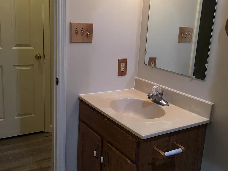 509 Maplewood Ave — Photo 5