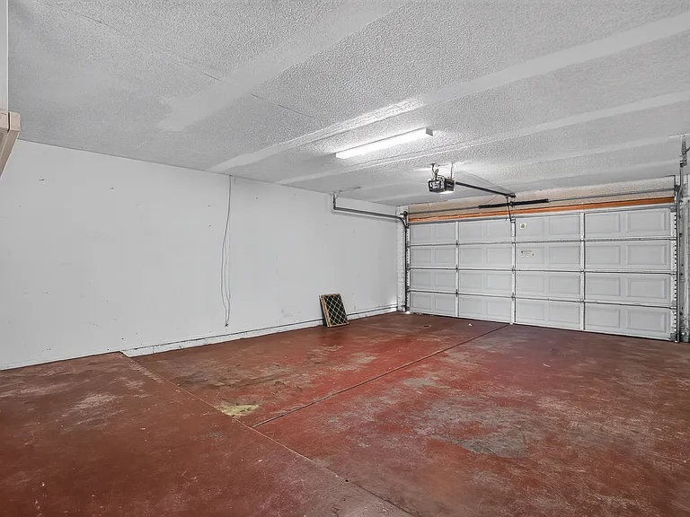3936 W Dailey St — Photo 15