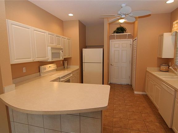 4th image of 2619 Peach Cir