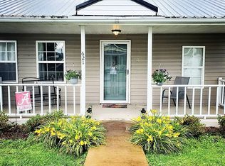 621 S Watauga Ave, Elizabethton, TN 37643