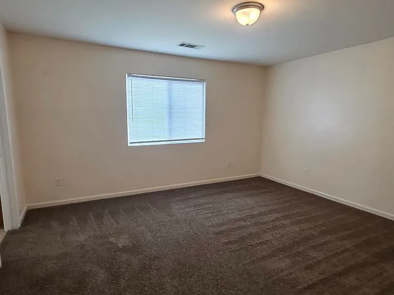 11805 Holabird Ave — Photo 6