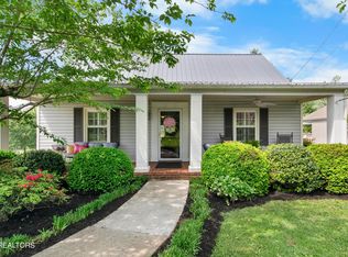 235 Eagle Bluff Rd, Jacksboro, TN 37757