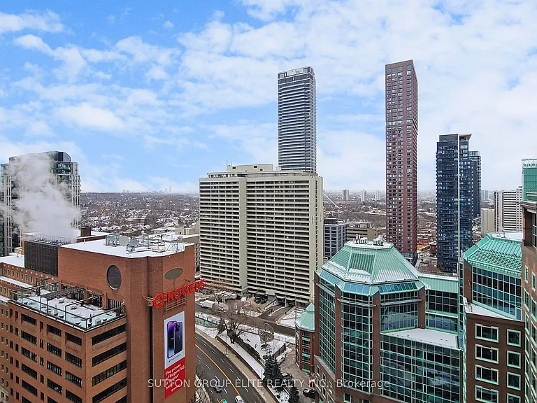 110 Charles St E #2410 — Photo 18