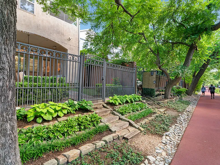 4115 Buena Vista St — Photo 19
