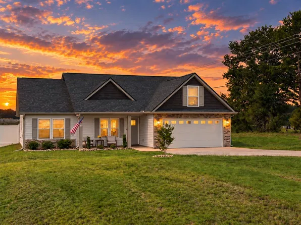 202 R C Thompson Rd, Chesnee, SC 29323