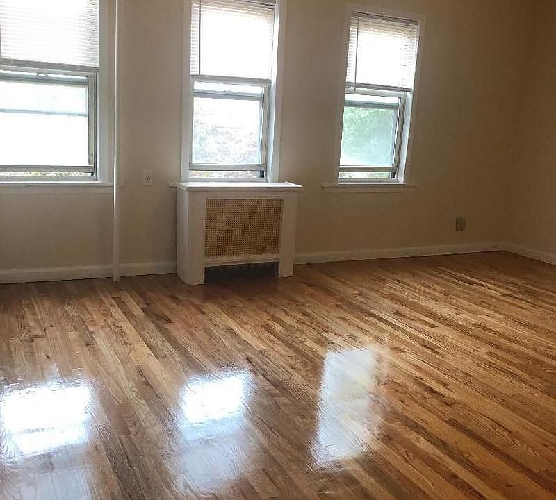1st image of 23-10 21st Ave #2RT