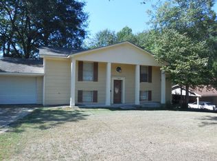 560 Farmington Rd, Montgomery, AL 36109